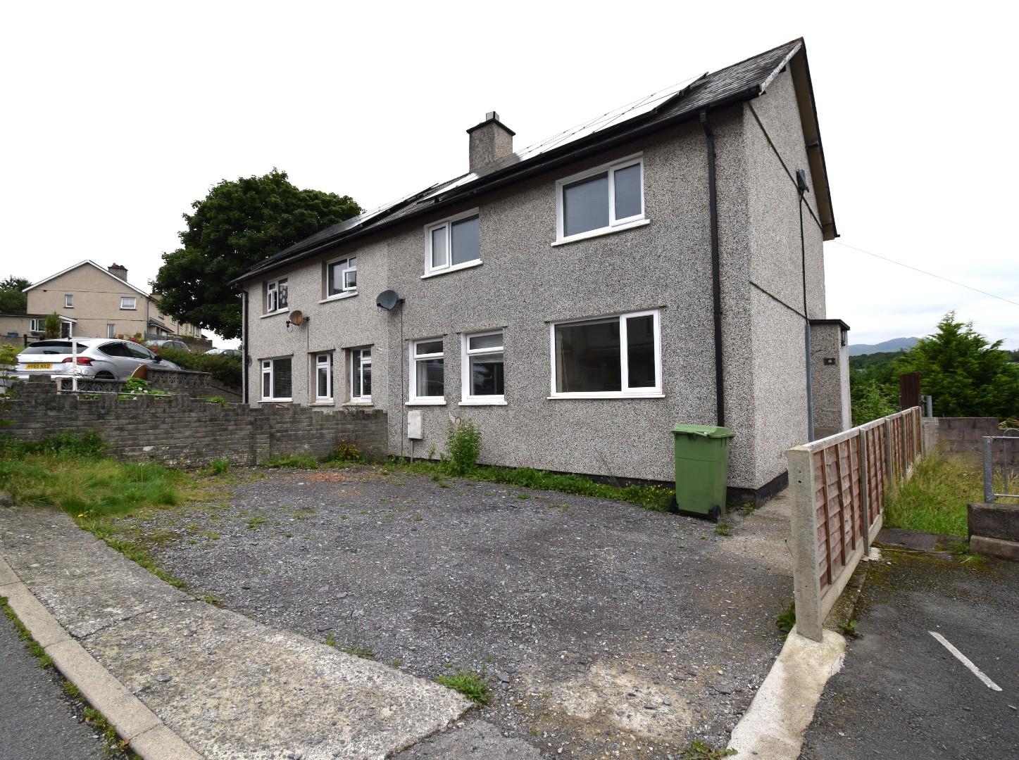 Adwy Ddu Estate, Penrhyndeudraeth